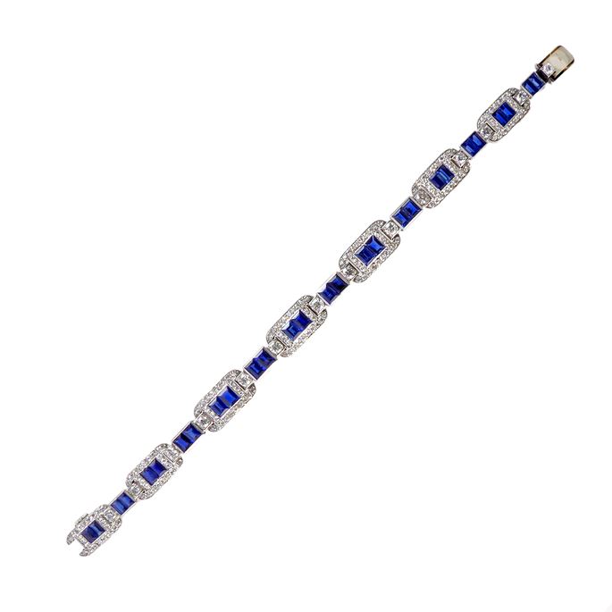 Art Deco sapphire and diamond graduated oblong link bracelet, centred by a line of rectangular cut sapphire duos, | MasterArt